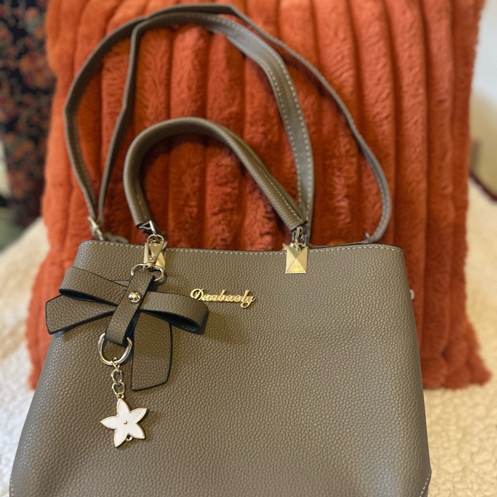 Gray Structured Shoulder Bag with Bow Accent